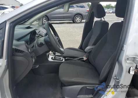 2018 Ford Fiesta Se z USA, uszkodzony, nr VIN 3FADP4BJXJM141916